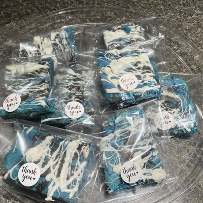 Blue velvet brownies 