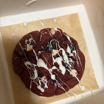 red velvet cookie
