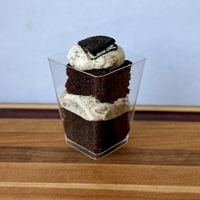 Cookies and Cream Cake Cups– Bayou Style