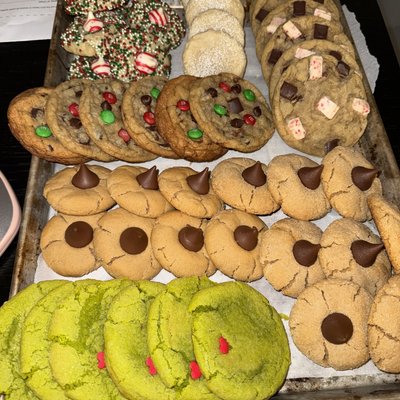 Custom Holiday Cookies 