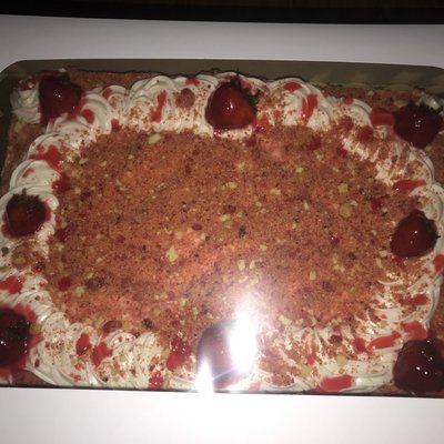 1/2 Sheet Strawberry short Cake W/ Crumble