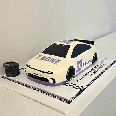 Custom Speciality Car Cakes