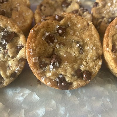 6 Chocolate Chip Sourdough Cookies 