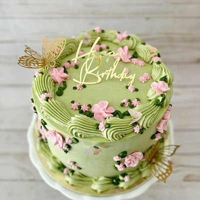 Custom 6” Cake (Serving Size 8-10)