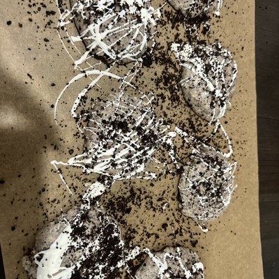 Oreo cookies w White Drizzle 