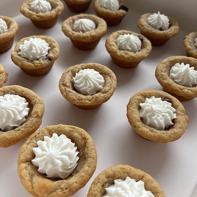 Mini Chocolate Chip Cookie Cups 