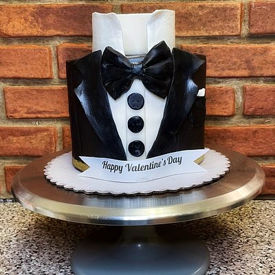 5” Men’s Tux Cake