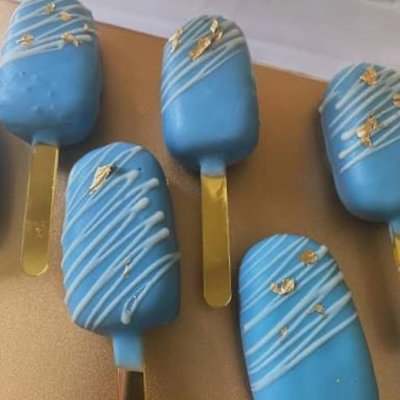Cake Popsicles 