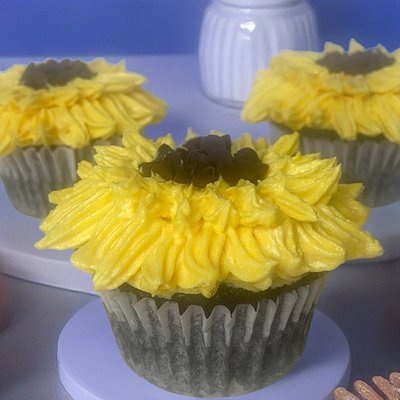 Sunflower Cupcakes With Optional Message