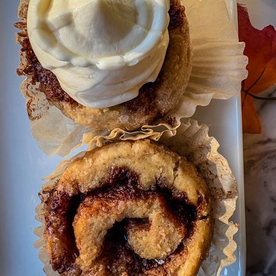(1) Cinna buns - Yeast free 