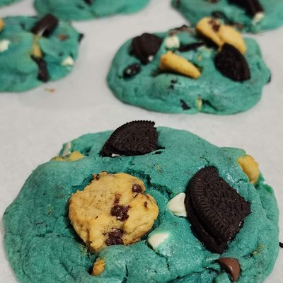 Xl Cookie Monster Cookies (Dozen)