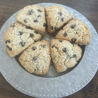 6 Chocolate Chip Sourdough Scones 