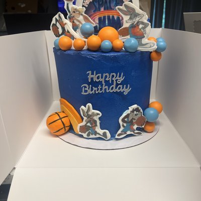3 Layer 8in Cake
