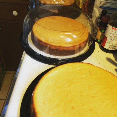 Sis's Cheesecake 8 Inch 