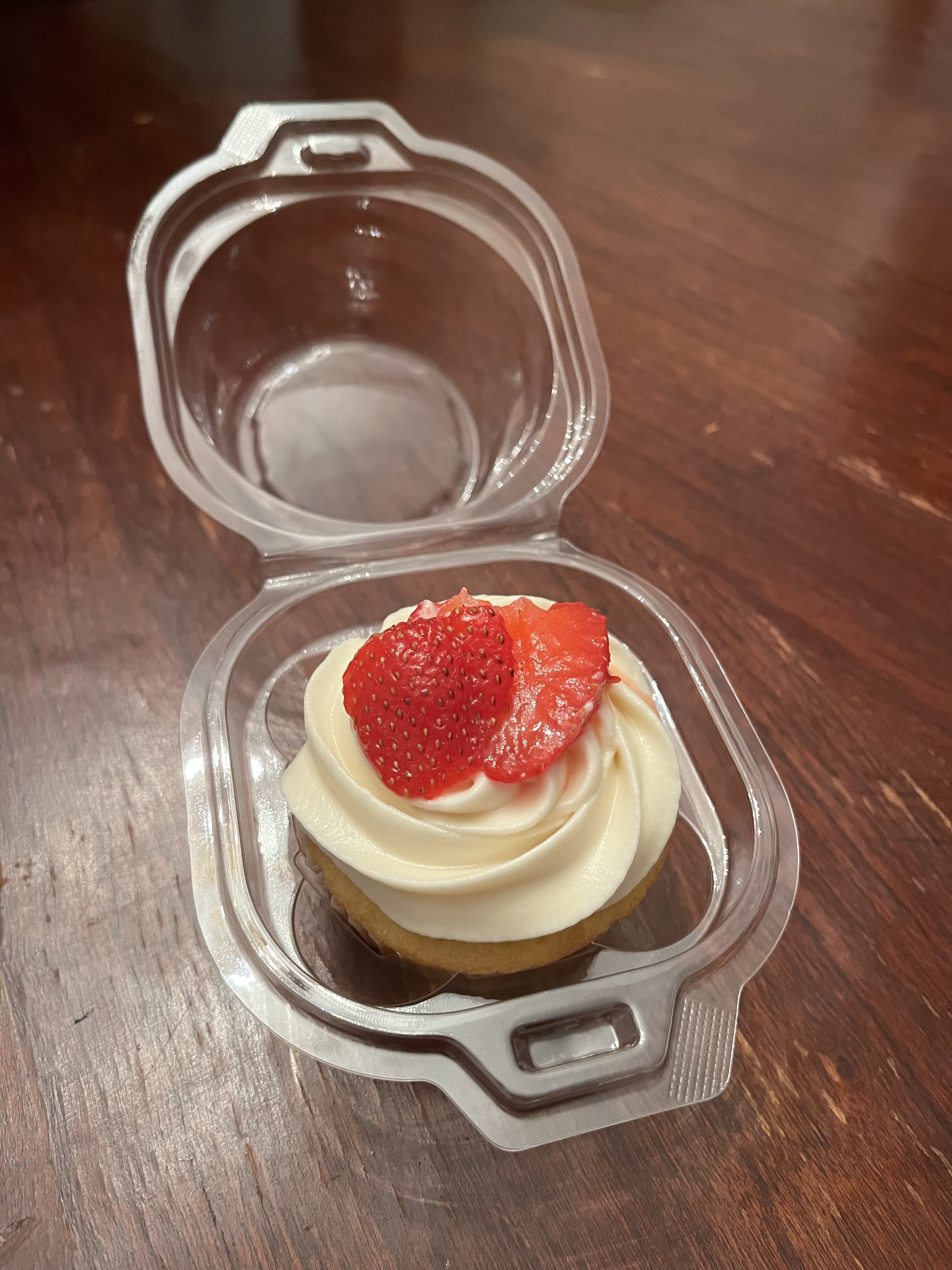 Shortie Like Mine cupcake