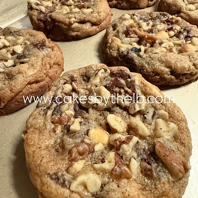 Chocolate Chunk Walnut Cookies | 2.79 oz Each