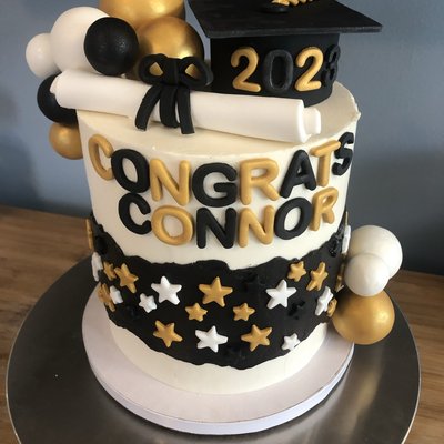 Cookies & Cream Cake (price determined on size & decor)