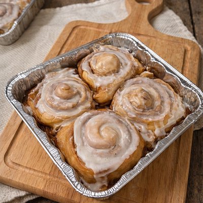 Classic Sourdough Cinnamon Rolls
