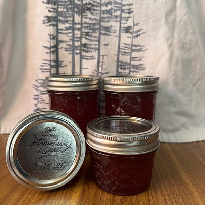 Gnome Kissed Strawberry Vanilla Jam 8oz Jar