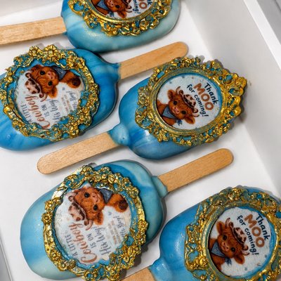 Custom CakeSicles/CakePops 
