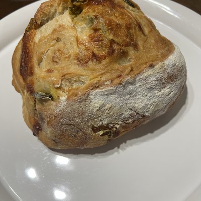 Jalapeño Cheddar Sourdough 