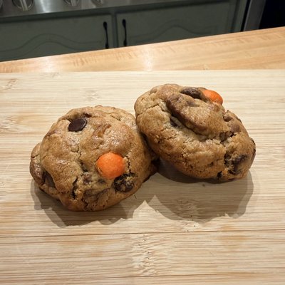 Peanut Butter Pretzel Cookies - Half Dozen