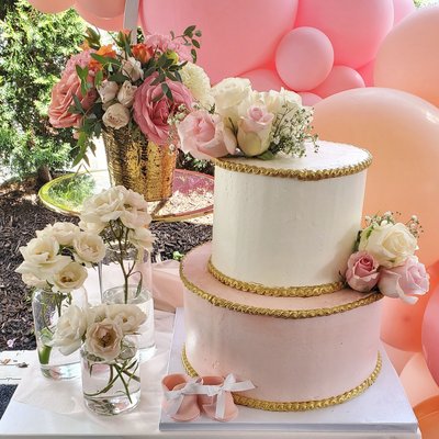 2 Tier - 6 Inch + 9 Inch (Approx. 44 Servings)