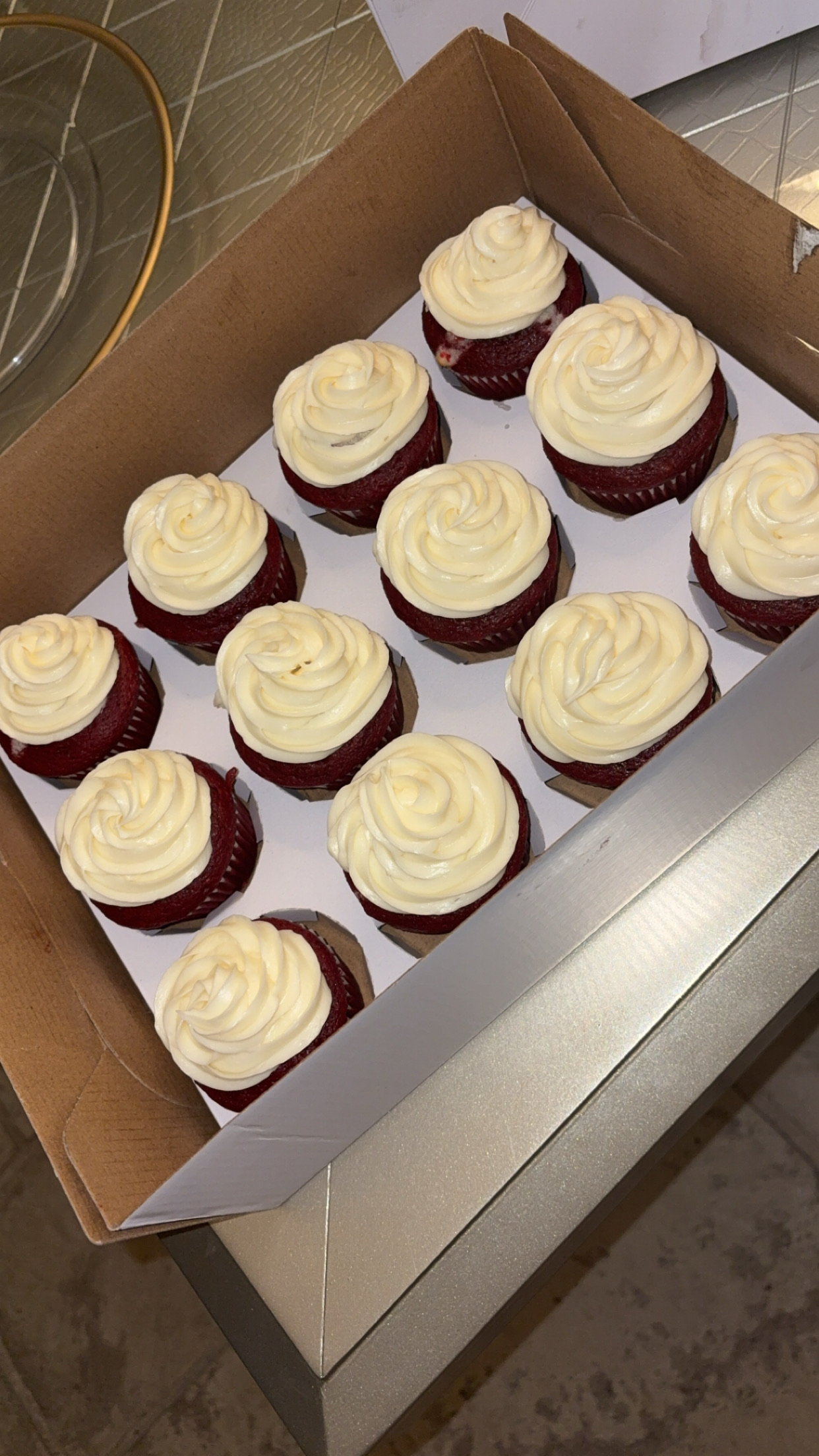 Red velvet Cheesecake Filled Cupcakes(Basic)