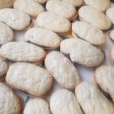 "Milano" Style Cookies - 8 Count Box