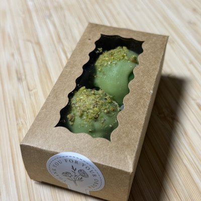 Pistachio Cake Truffles 