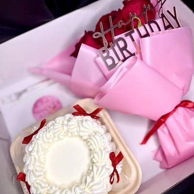 Bento Cake & Bouquet Of Roses 