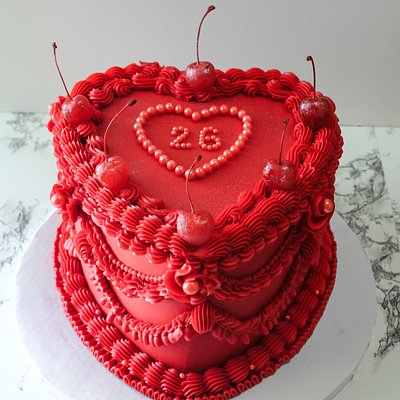 8 Inch Vintage Heart Cake