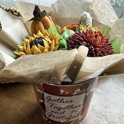 Fall/Thanksgiving Bouquets in Tin