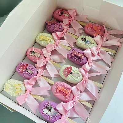 Cakesicles