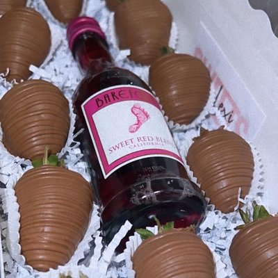 Dozen Berry Wine Box 