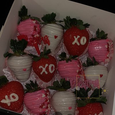 12ct Chocolate Covered Strawberries 