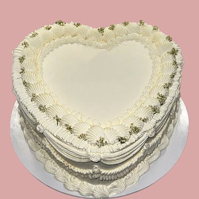 12” heart cake