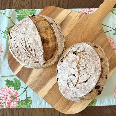 Cinnamon Raisin Boule 