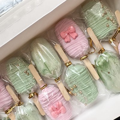 Cakesicles