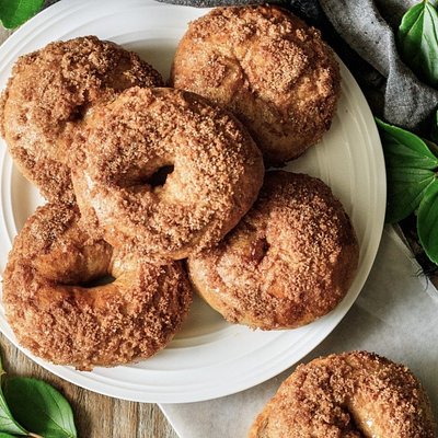 Cinnamon Crunch Bagels (Bag of 6)