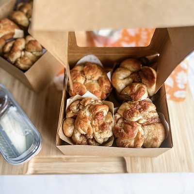 Thanksgiving Pre-Order: Morning Cinnamon Rolls (12)