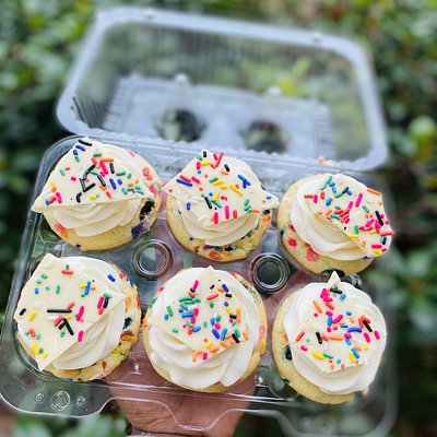 Funfetti Cupcakes 
