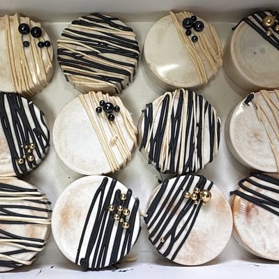 Dipped Cookie 
