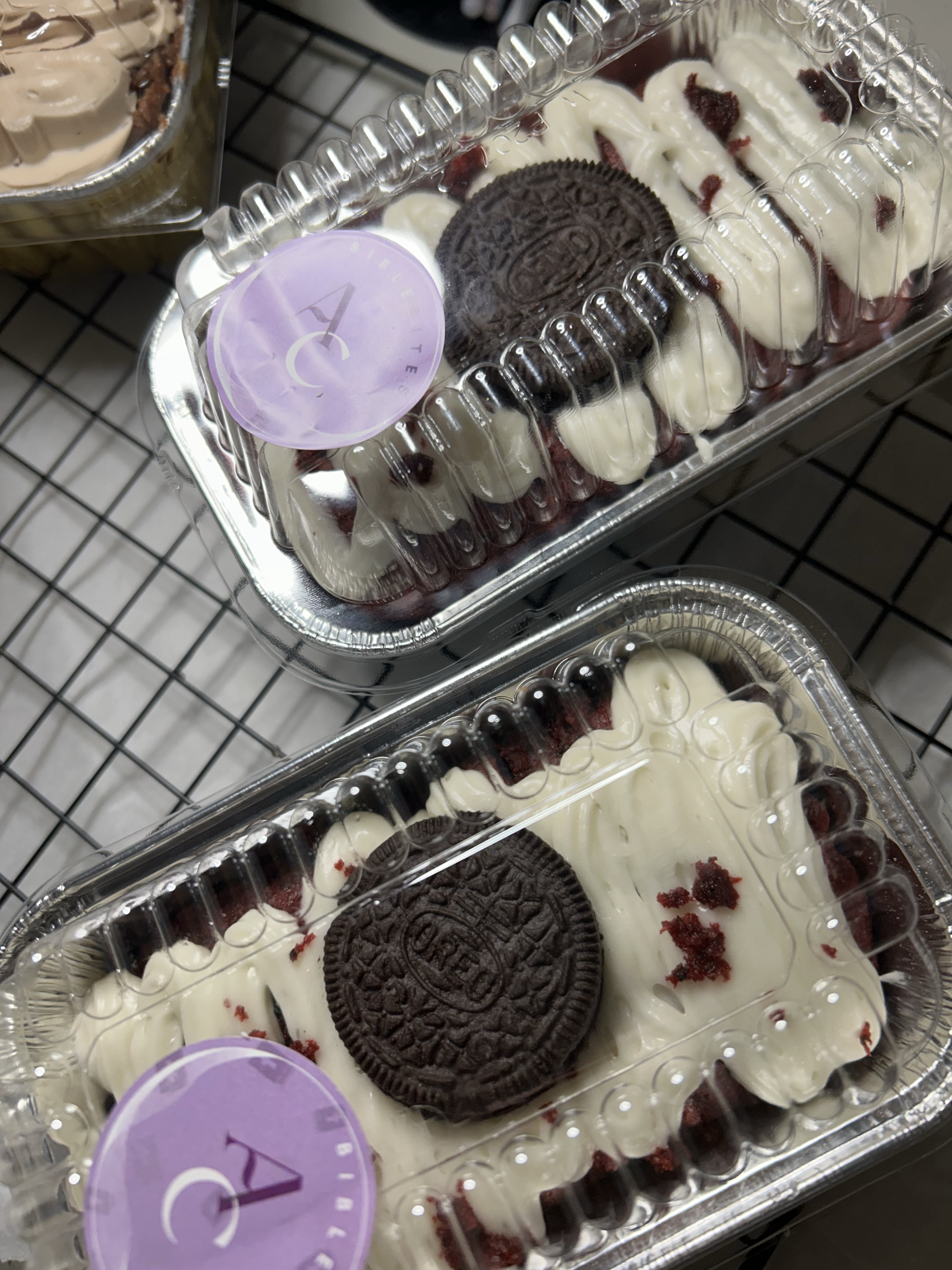 Red Velvet Oreo Cake