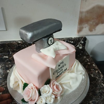 Chanel Cake
