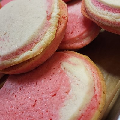 Strawberry Cream Cheese Teacakes 