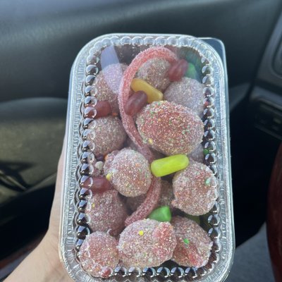 Small Candy Grapes (1 Flavor, 1 Topping)