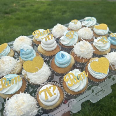 nameplate cupcakez