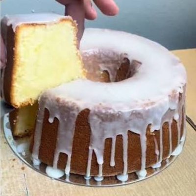 High Mile Lemon Pound Cake 