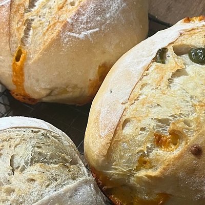 Jalapeño Cheddar Sourdough 